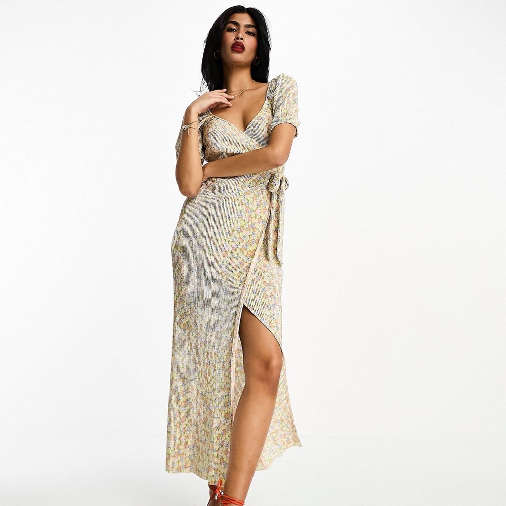 Floral wrap dress with side tie
